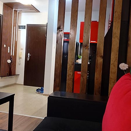 Alex Deluxe Apartments 써니비치 외부 사진